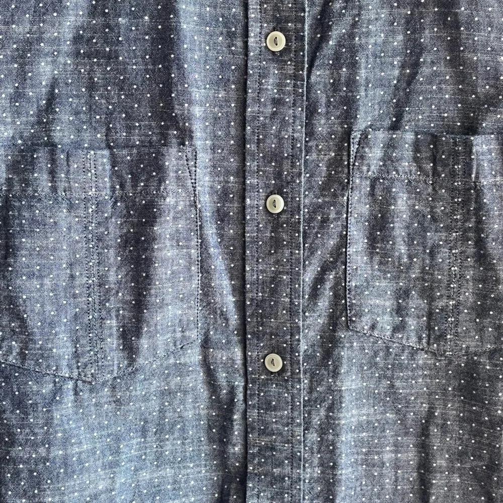 Banana Republic Men's Navy Blue Microdot Button-Down Shirt Size Small
